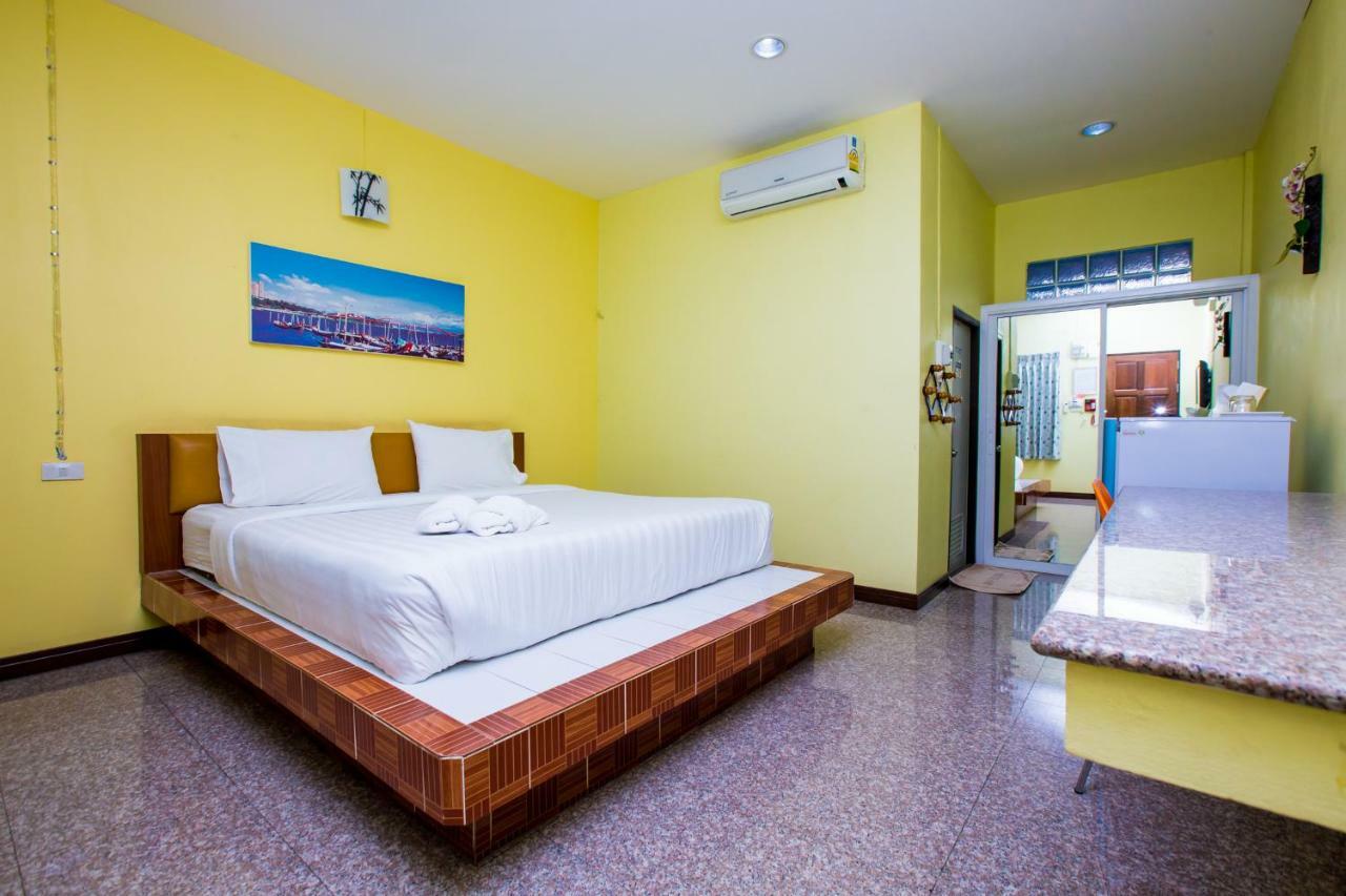 Jintana Resort Buriram Exteriör bild