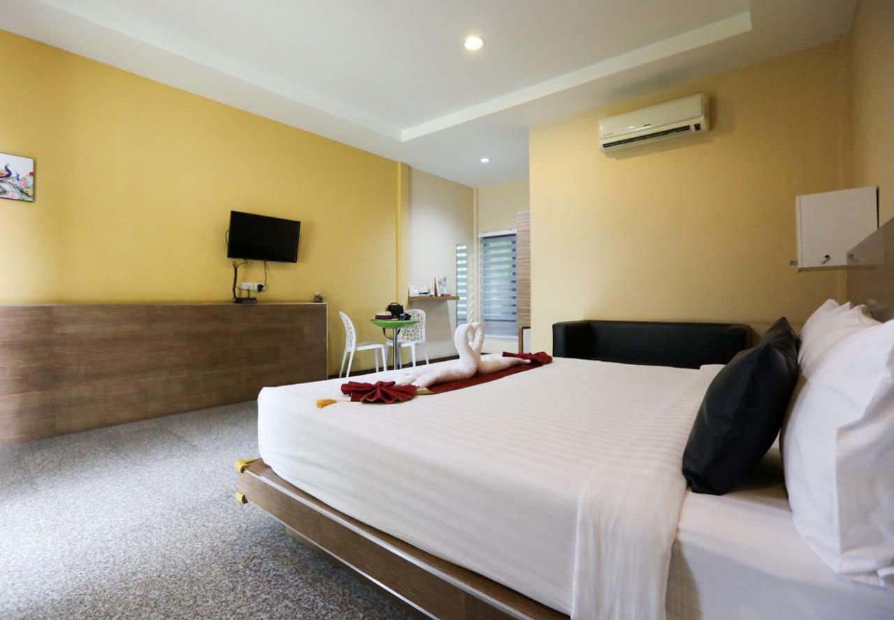 Jintana Resort Buriram Exteriör bild