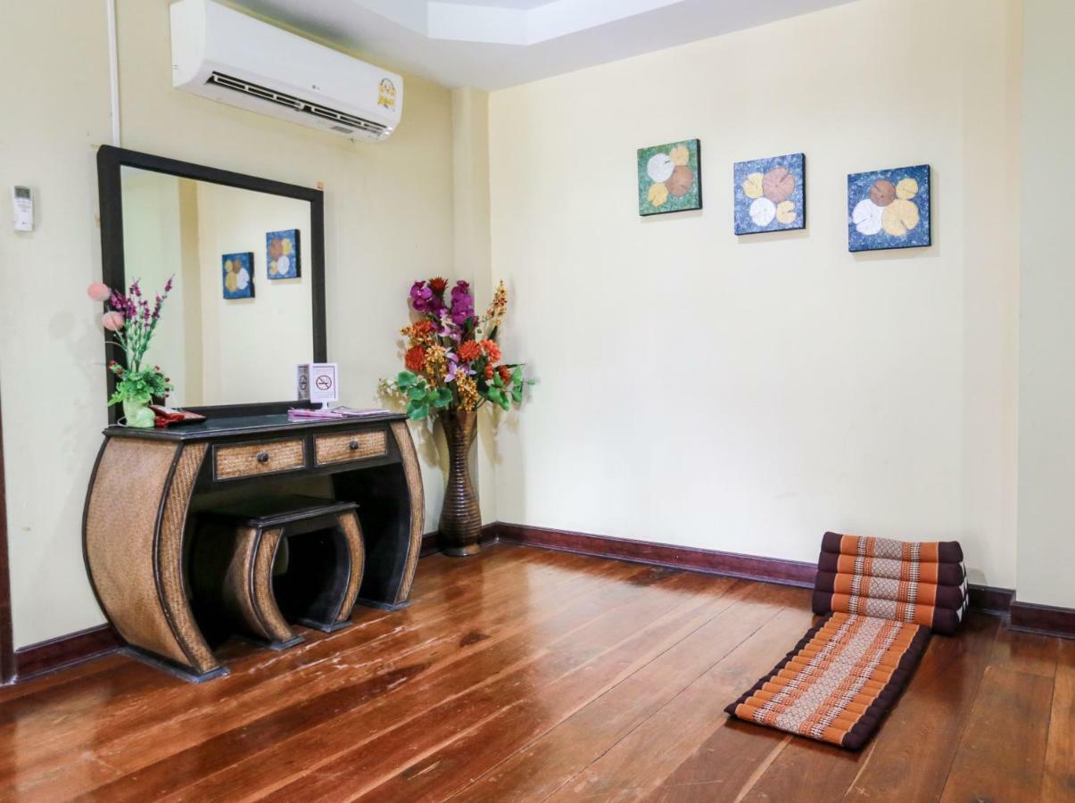 Jintana Resort Buriram Exteriör bild