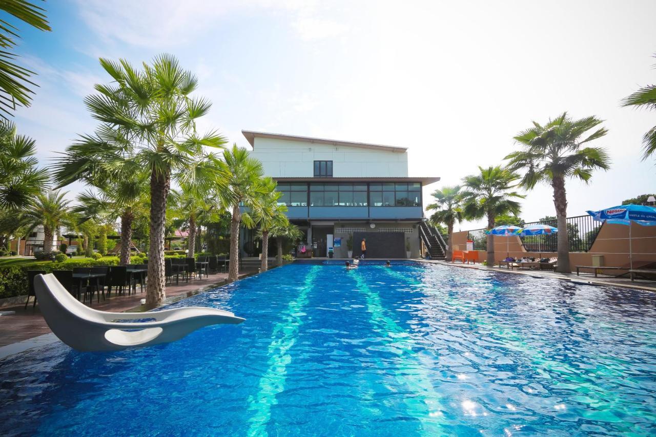 Jintana Resort Buriram Exteriör bild