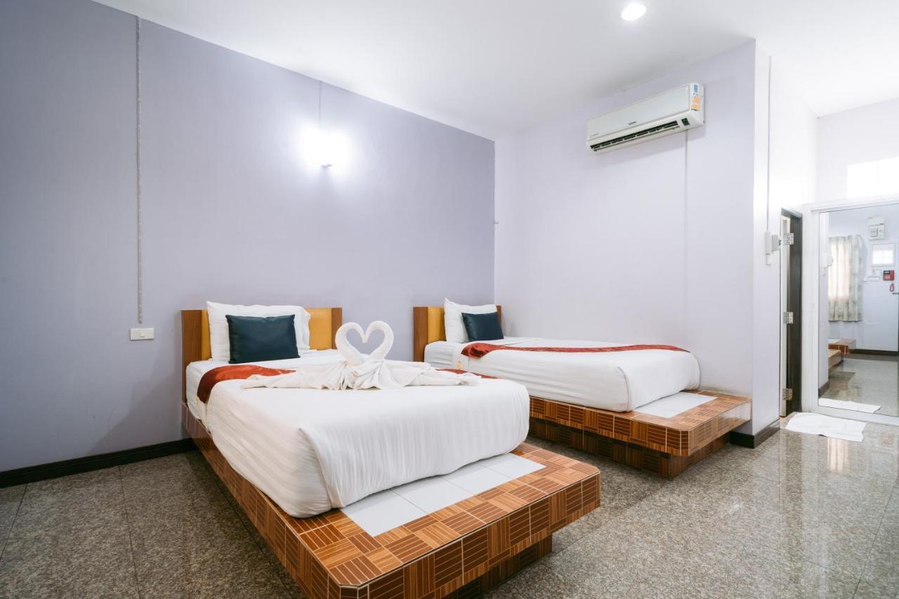 Jintana Resort Buriram Exteriör bild