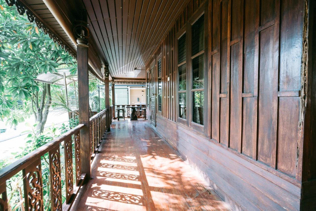 Jintana Resort Buriram Exteriör bild