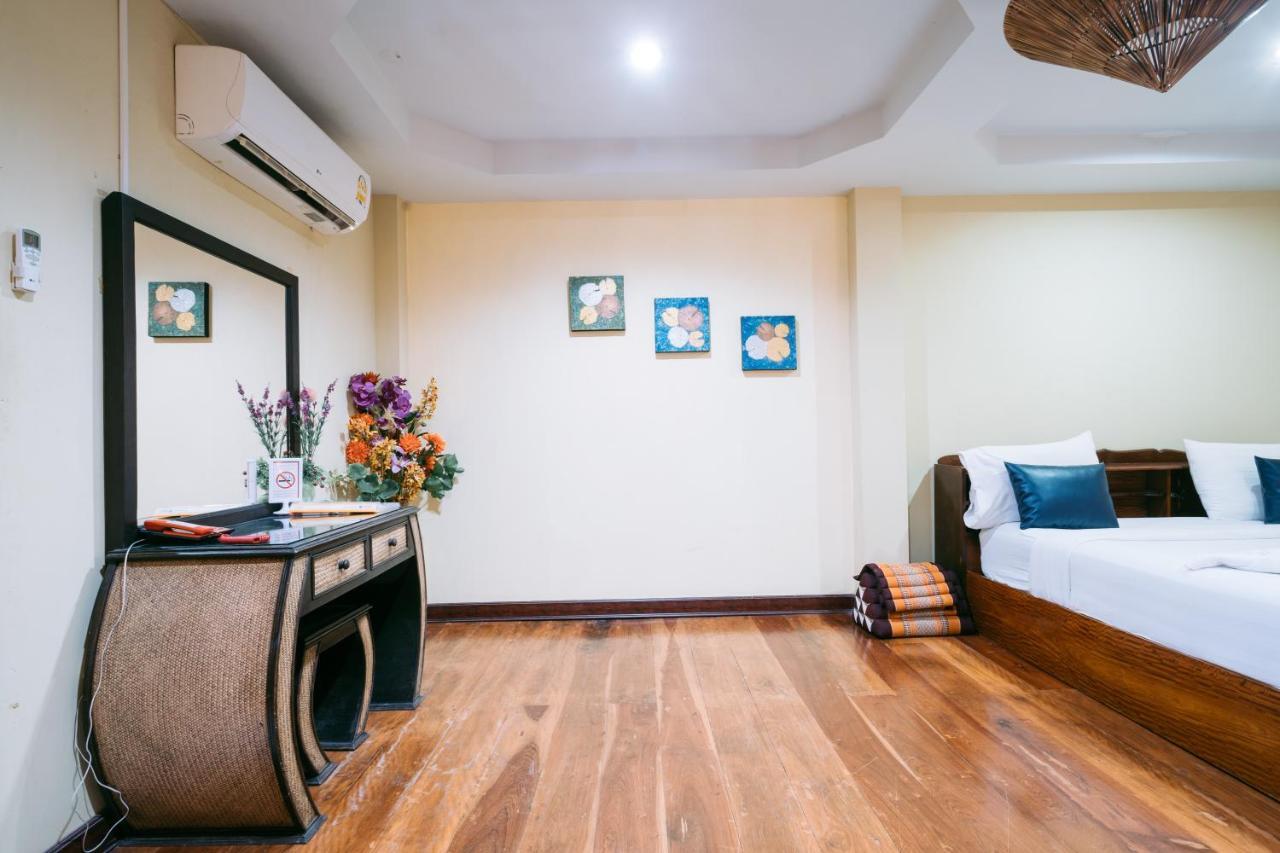Jintana Resort Buriram Exteriör bild