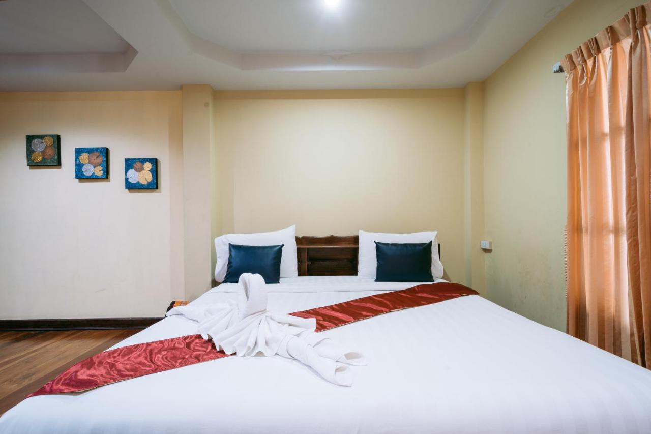 Jintana Resort Buriram Exteriör bild
